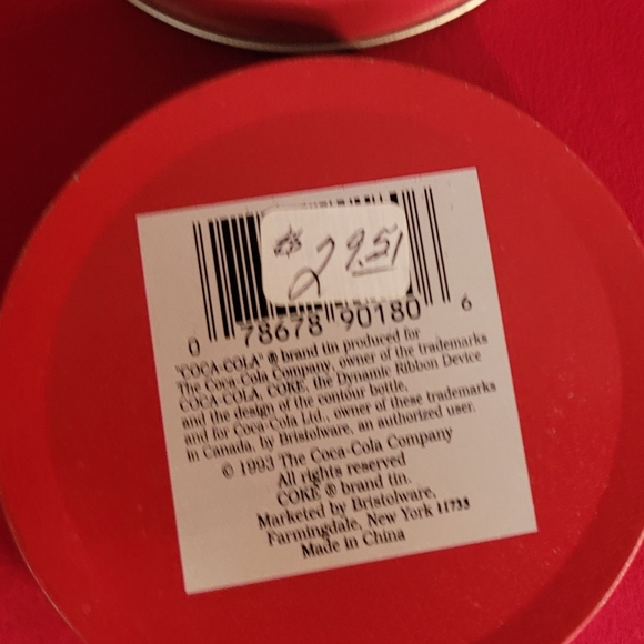 2 Rare Vintage Coca-Cola small  Tins  pre-owned. A free gift included !✨️ - Picture 5 of 10